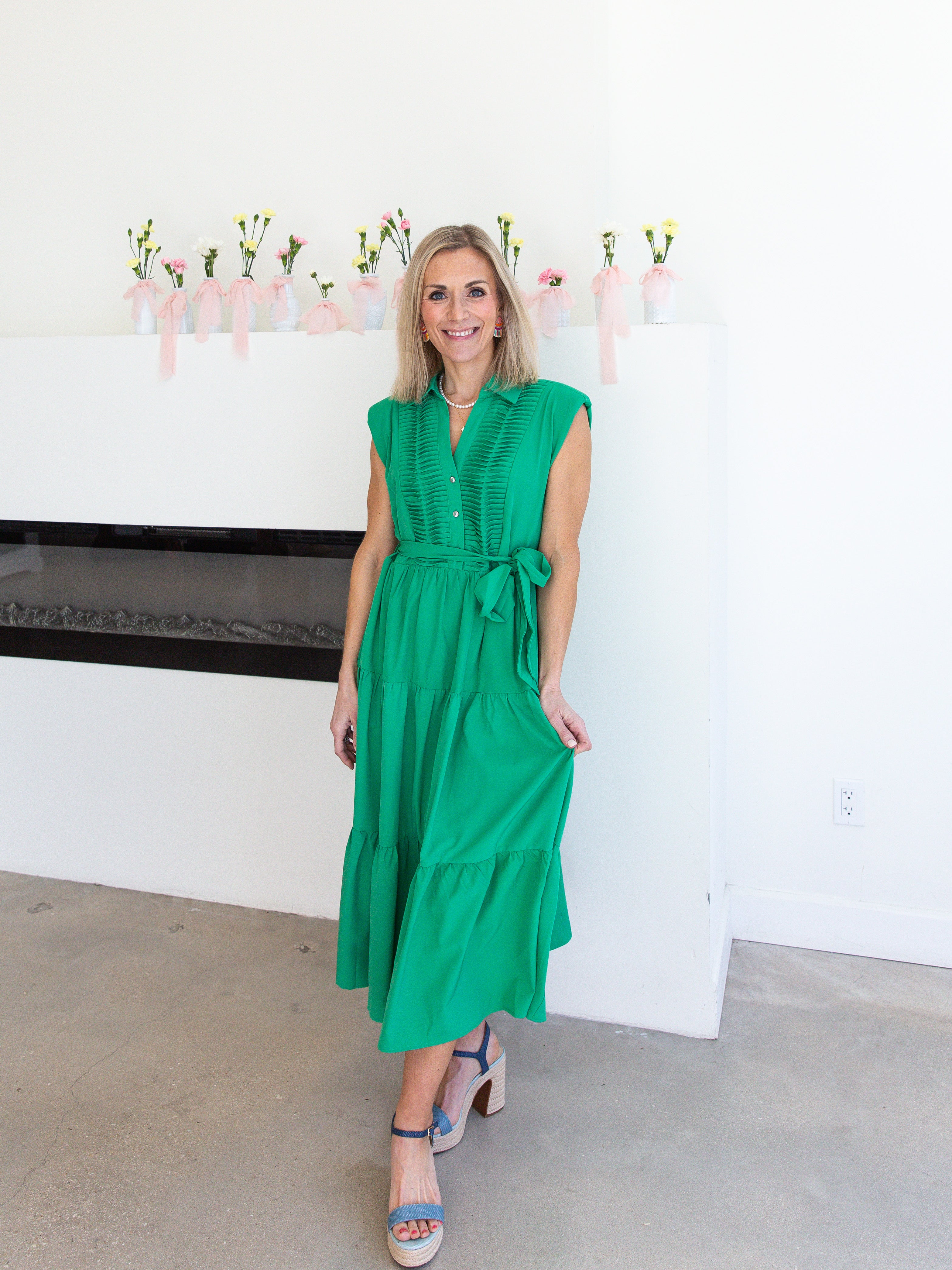 Pleated Midi Dress - Kelly Green-500 Midi-ENTRO-July & June Women's Fashion Boutique Located in San Antonio, Texas