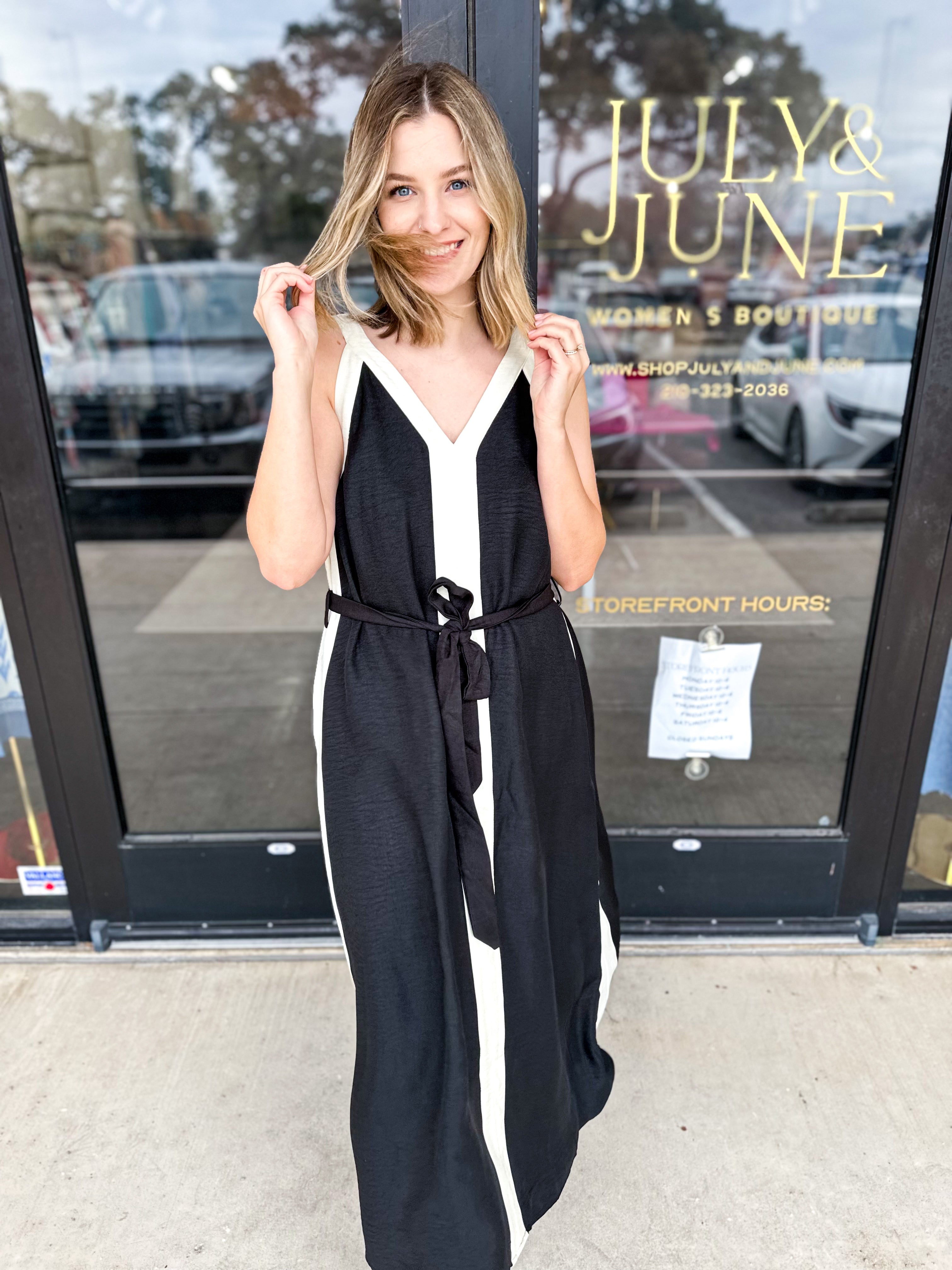 Throw On & Go Midi Dress-500 Midi-ENTRO-July & June Women's Fashion Boutique Located in San Antonio, Texas