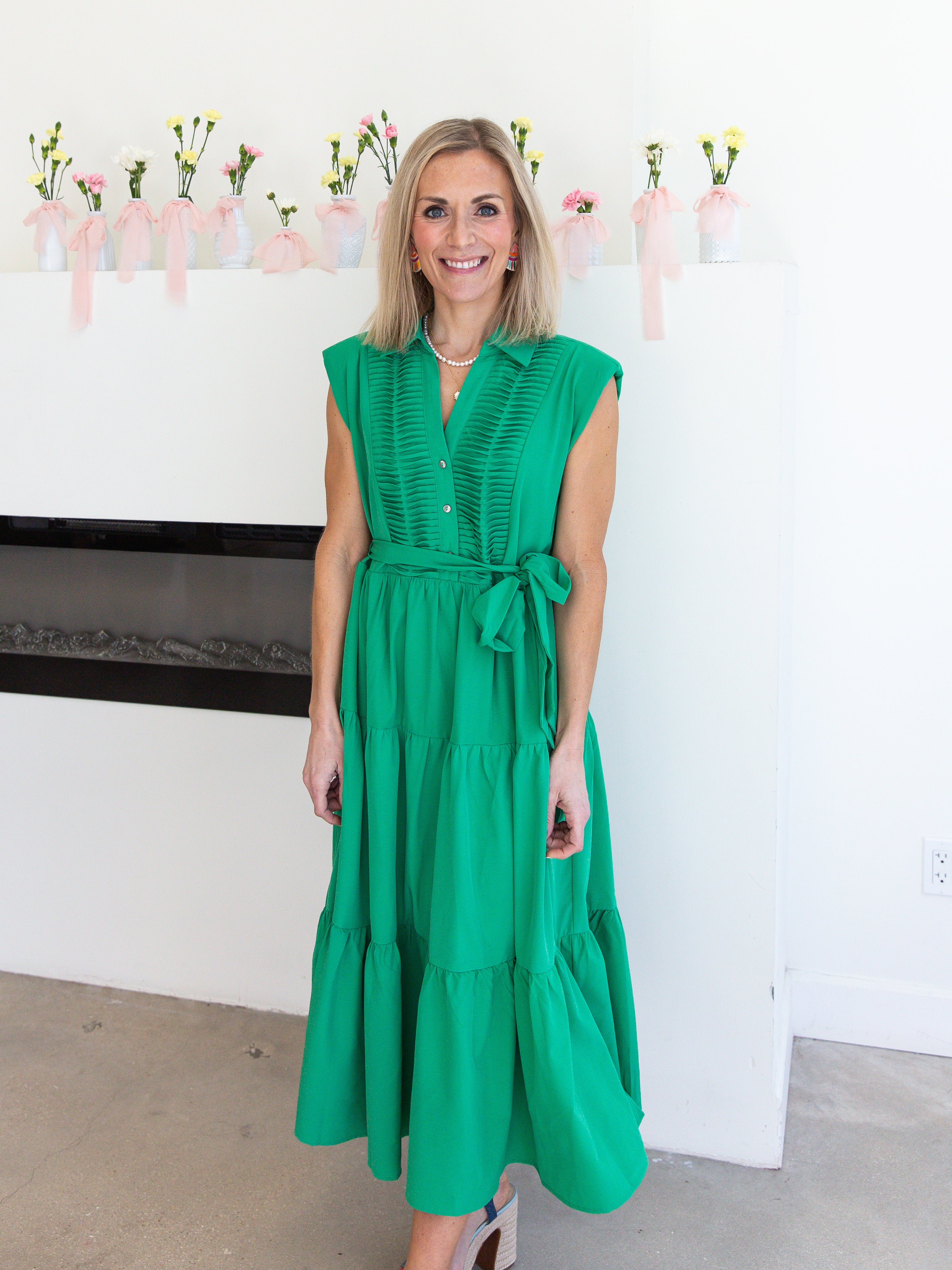 Pleated Midi Dress - Kelly Green-500 Midi-ENTRO-July & June Women's Fashion Boutique Located in San Antonio, Texas