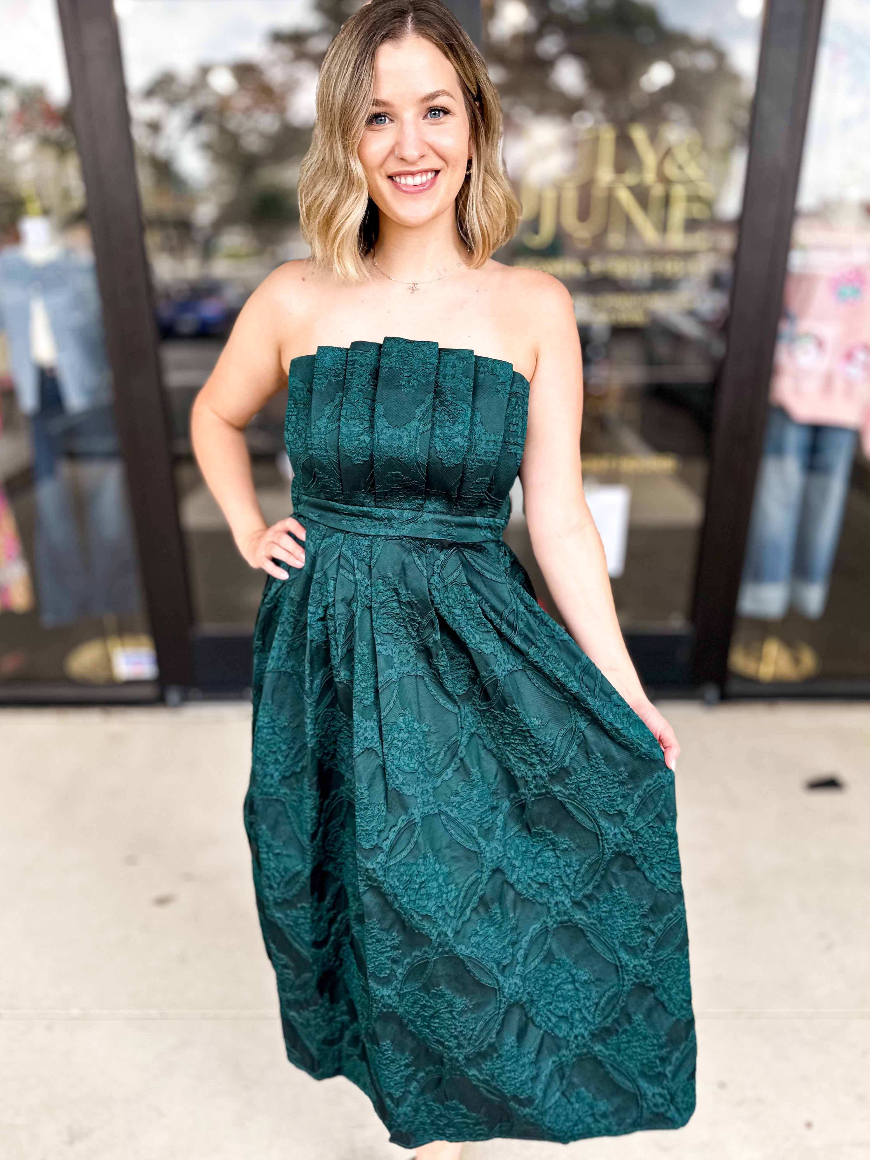 Floral Elegance Midi Dress - Hunter Green-500 Midi-ENTRO-July & June Women's Fashion Boutique Located in San Antonio, Texas