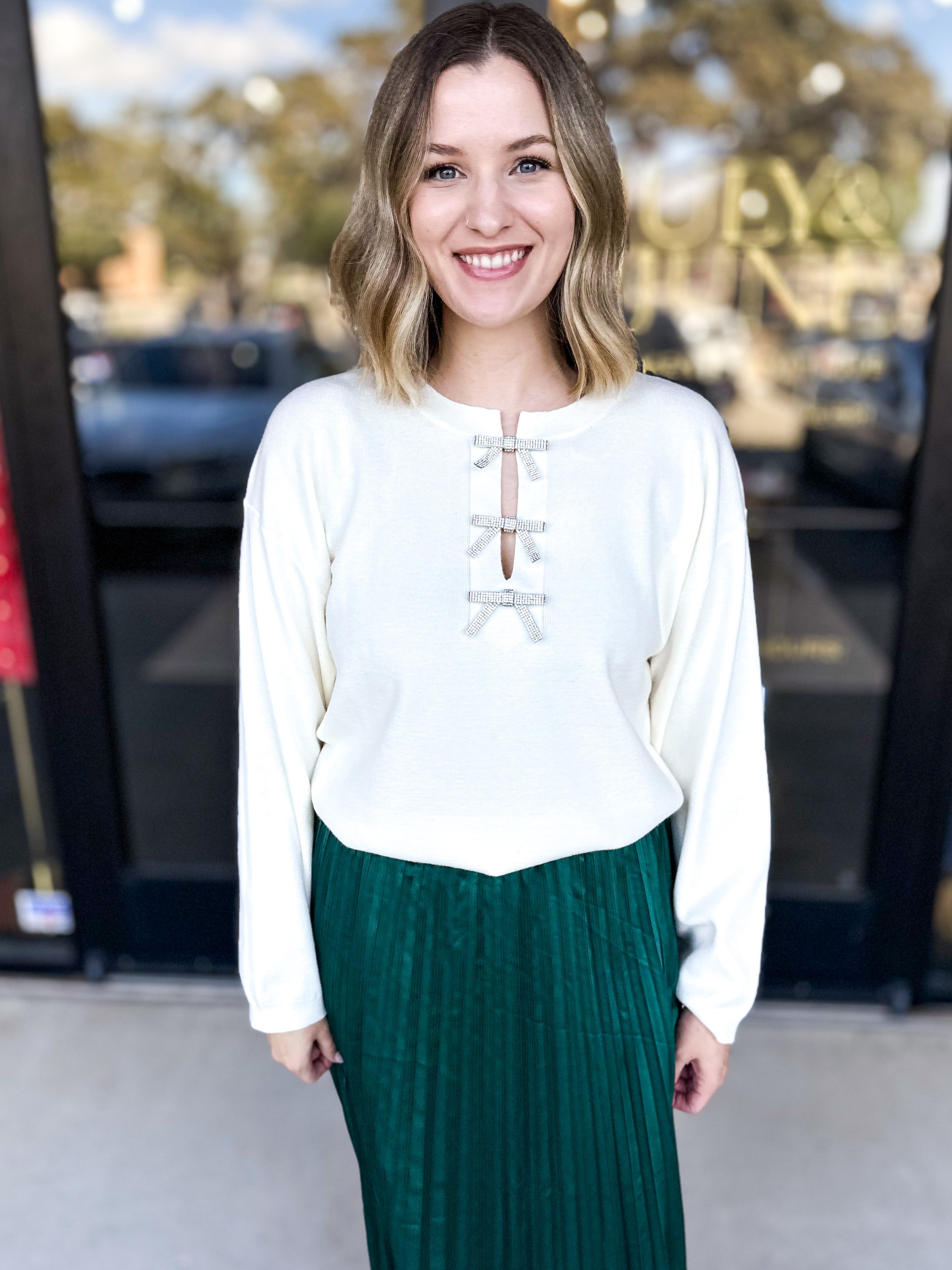 Classy Cream Bow Sweater Top-230 Sweaters/Cardis-ABLE-July & June Women's Fashion Boutique Located in San Antonio, Texas