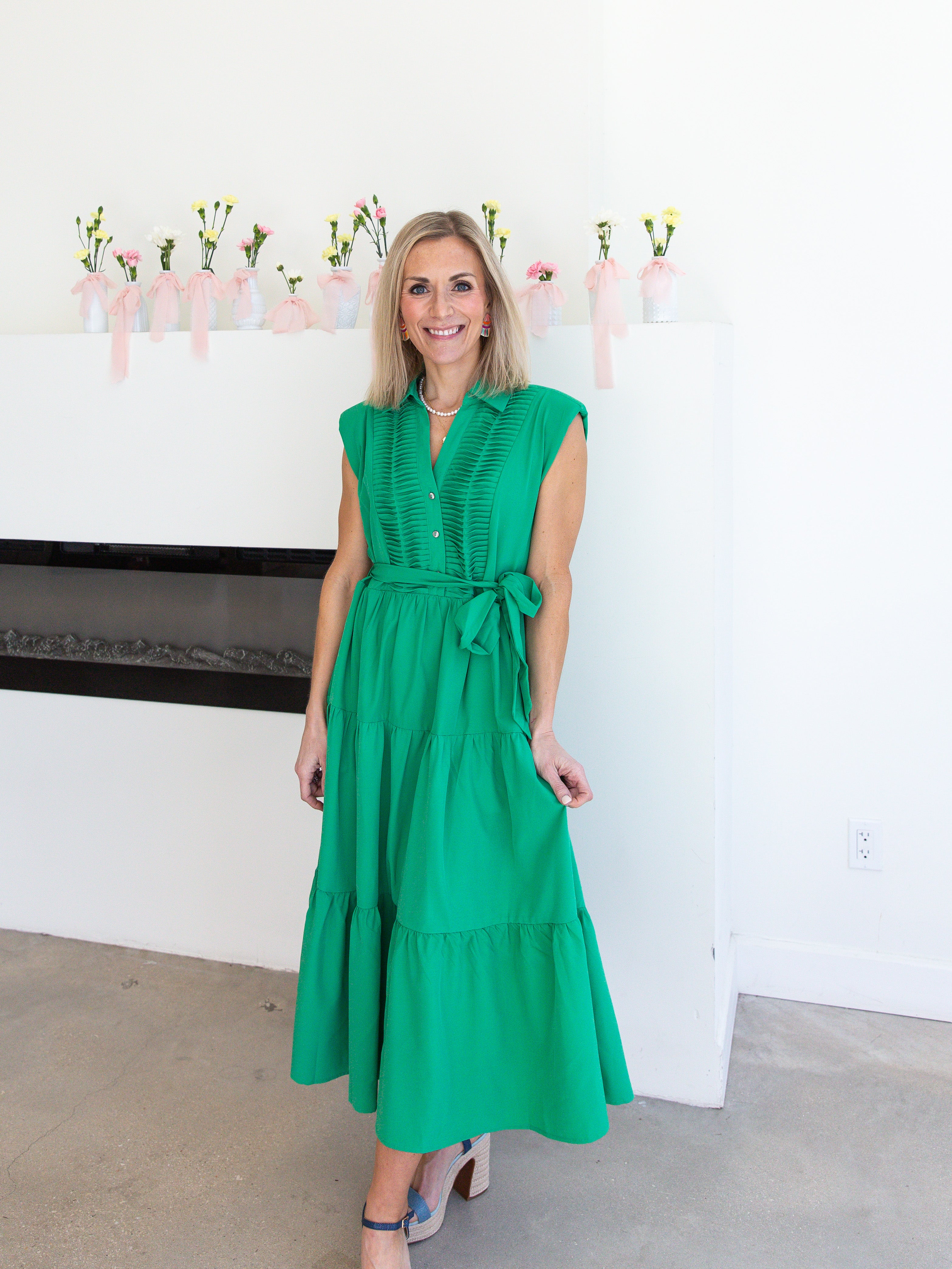 Pleated Midi Dress - Kelly Green-500 Midi-ENTRO-July & June Women's Fashion Boutique Located in San Antonio, Texas