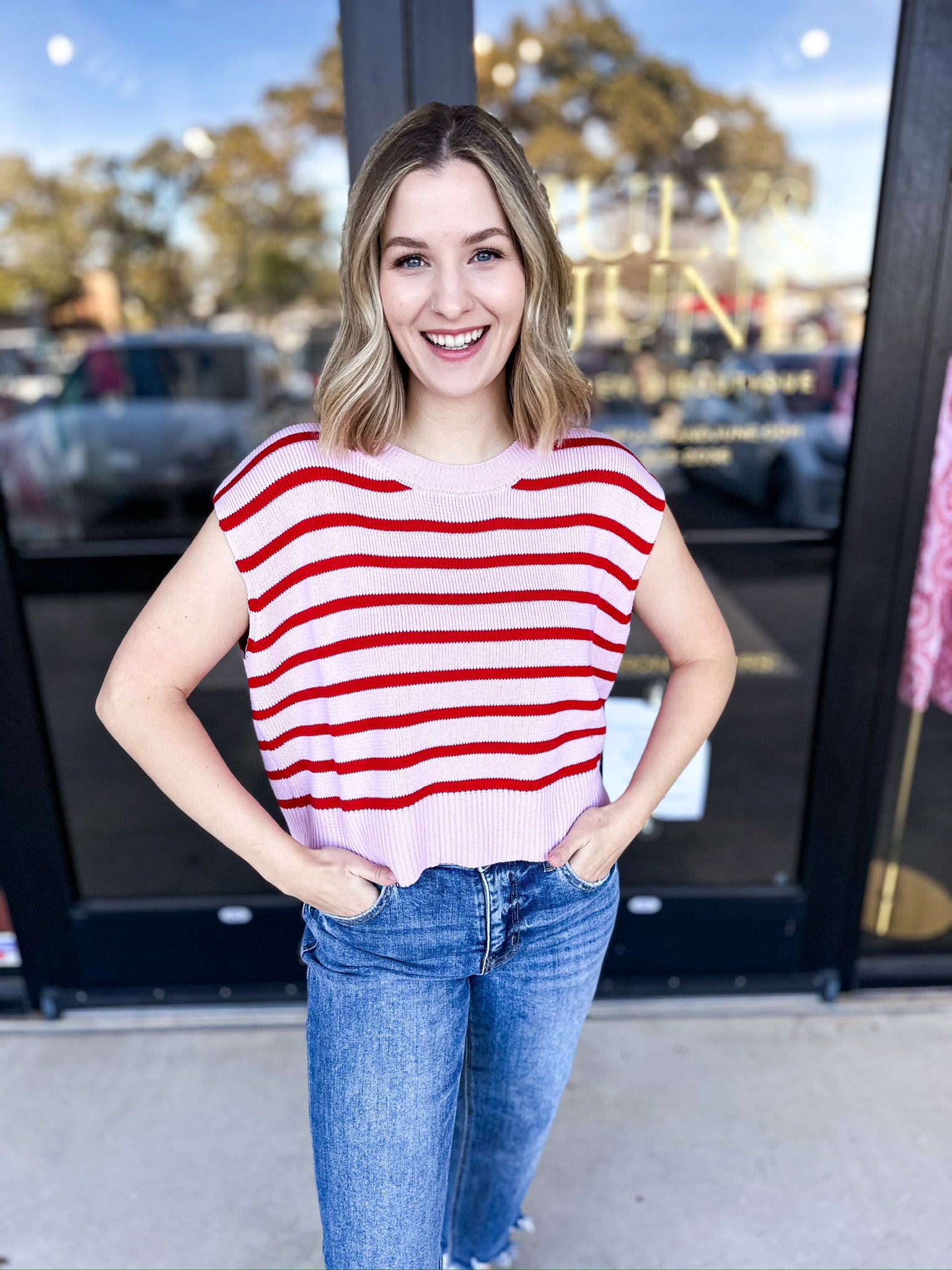 Pink & Red Short Sleeve Knit Sweater-230 Sweaters/Cardis-ENTRO-July & June Women's Fashion Boutique Located in San Antonio, Texas